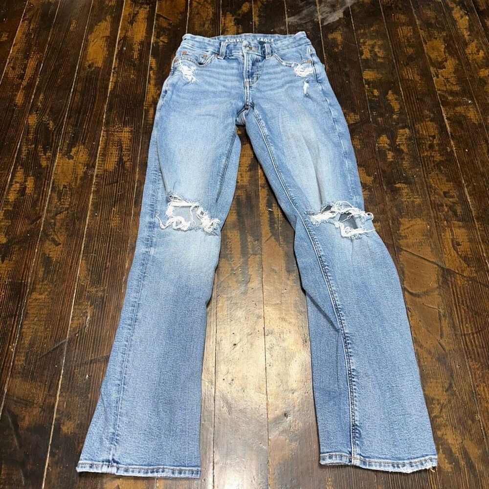 American Eagle 000 normcore curvy straight mom jeans